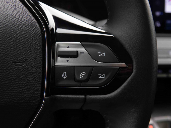 PEUGEOT_PEUGEOT_408_2652649_17.jpg PEUGEOT_PEUGEOT_408_2652649_17.jpg