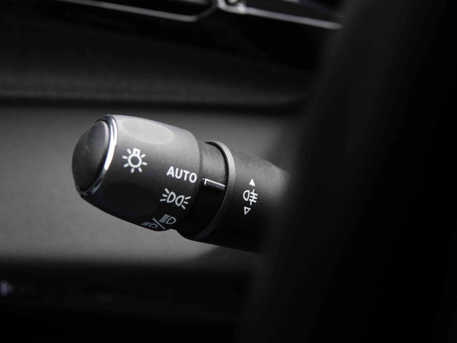 PEUGEOT_PEUGEOT_408_2652650_15.jpg