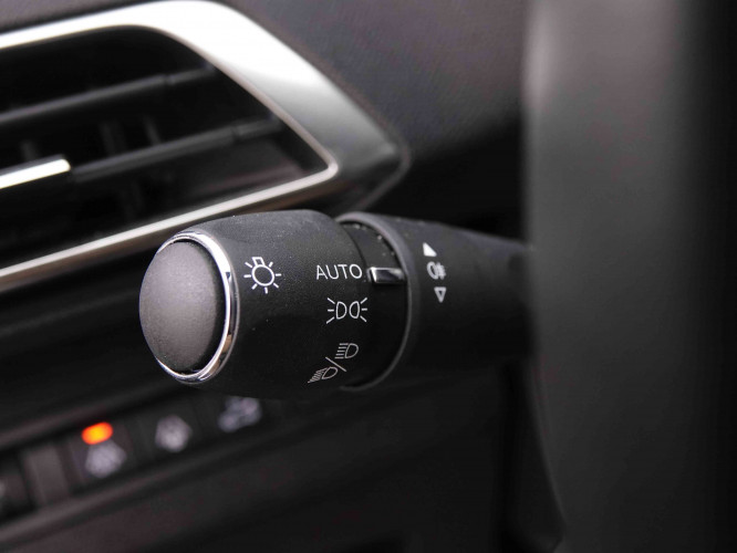 PEUGEOT_PEUGEOT_5008_2548165_17.jpg