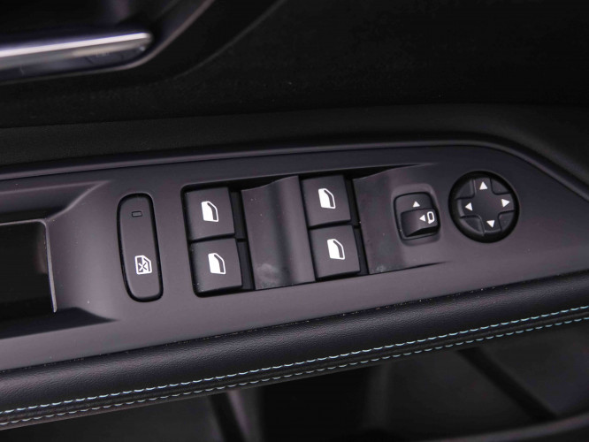 PEUGEOT_PEUGEOT_5008_2548168_23.jpg
