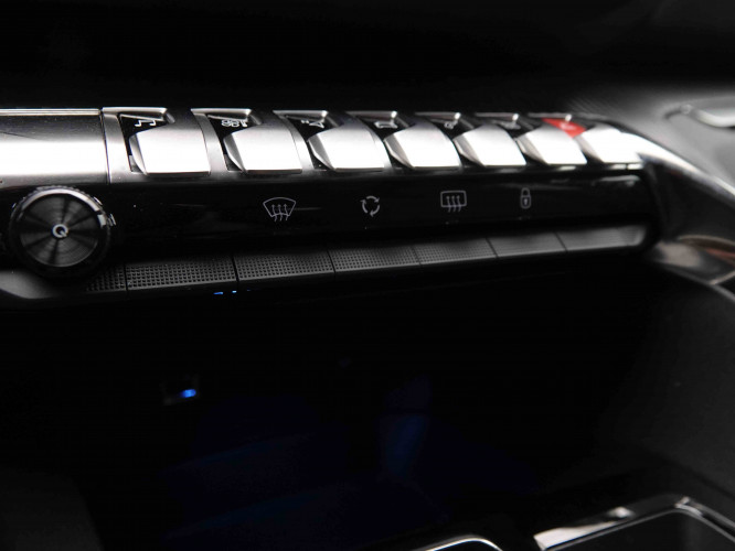 PEUGEOT_PEUGEOT_5008_2548169_16.jpg