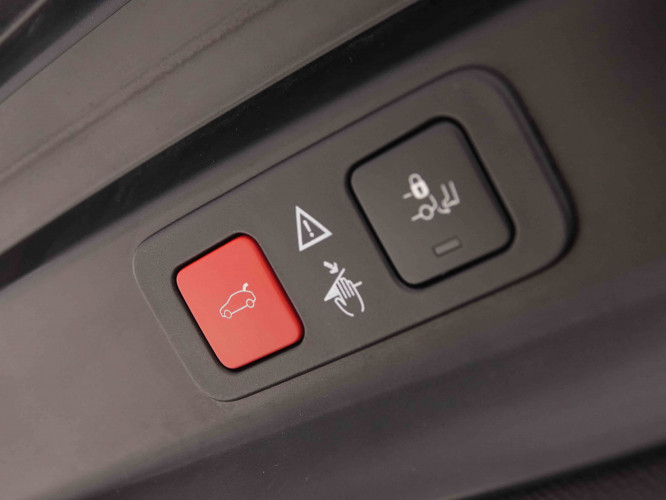 PEUGEOT_PEUGEOT_5008_2548169_6.jpg