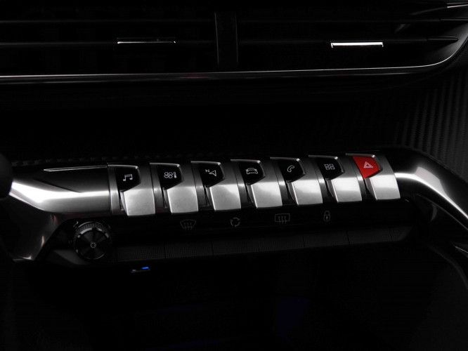 PEUGEOT_PEUGEOT_5008_2548174_14.jpg