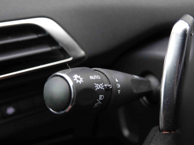 PEUGEOT_PEUGEOT_5008_2548175_18.jpg