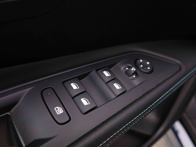 PEUGEOT_PEUGEOT_5008_2548175_22.jpg