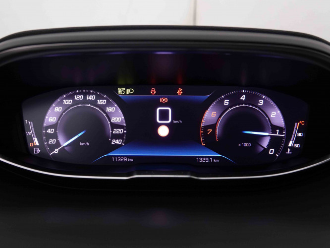 PEUGEOT_PEUGEOT_5008_2548177_15.jpg