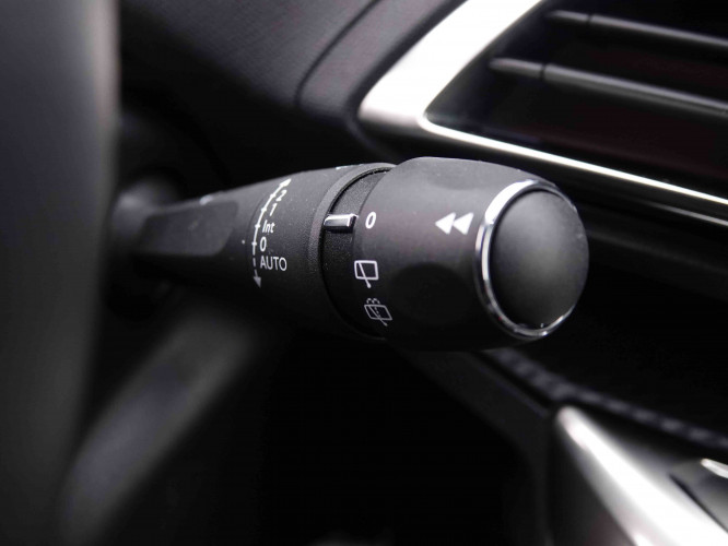 PEUGEOT_PEUGEOT_5008_2548177_17.jpg