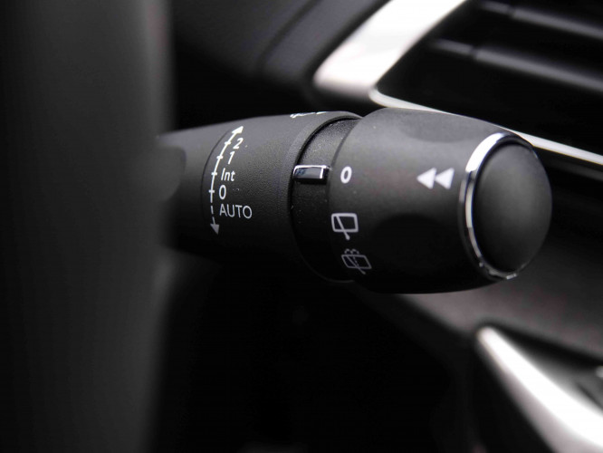 PEUGEOT_PEUGEOT_5008_2548261_19.jpg