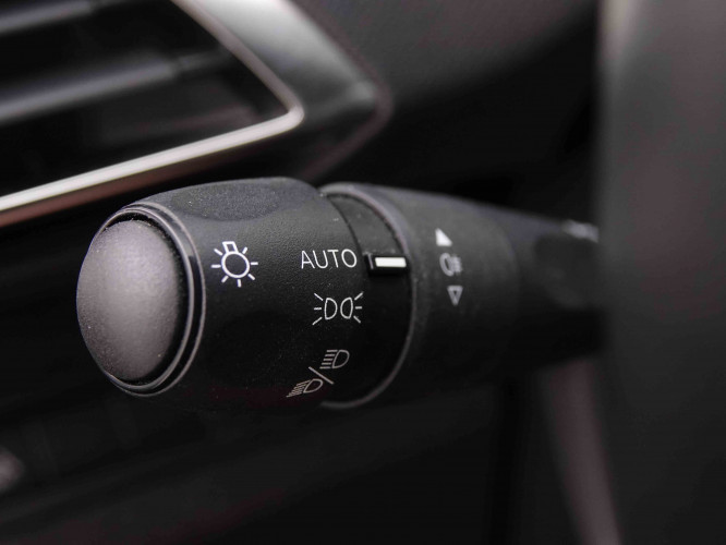 PEUGEOT_PEUGEOT_5008_2548294_16.jpg