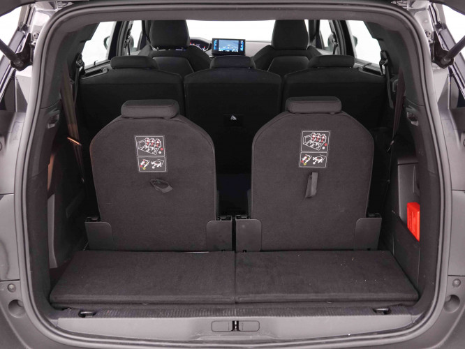 PEUGEOT_PEUGEOT_5008_2548294_6.jpg