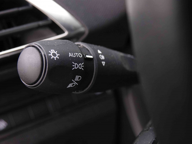 PEUGEOT_PEUGEOT_5008_2548298_16.jpg