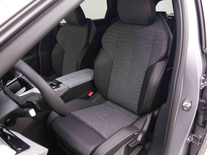 PEUGEOT_PEUGEOT_5008_2550035_6.jpg