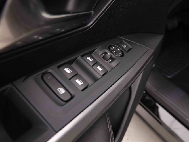 PEUGEOT_PEUGEOT_5008_2550036_21.jpg