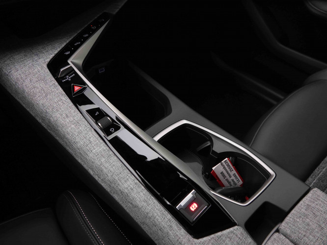 PEUGEOT_PEUGEOT_5008_2550039_14.jpg