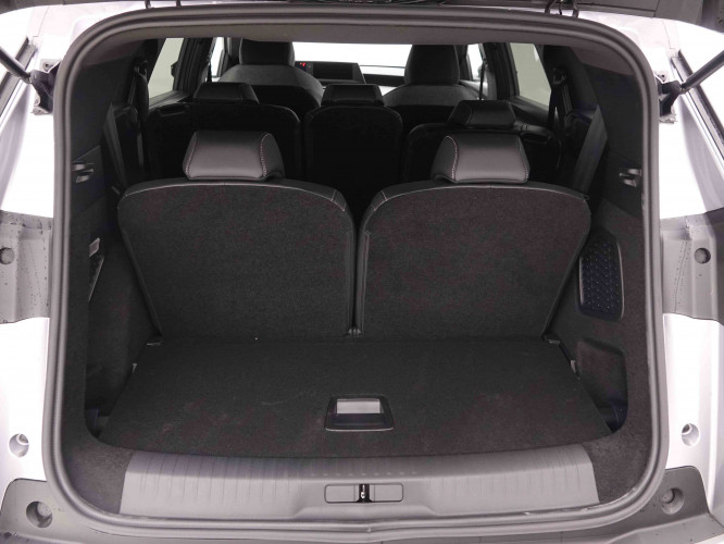 PEUGEOT_PEUGEOT_5008_2550039_5.jpg