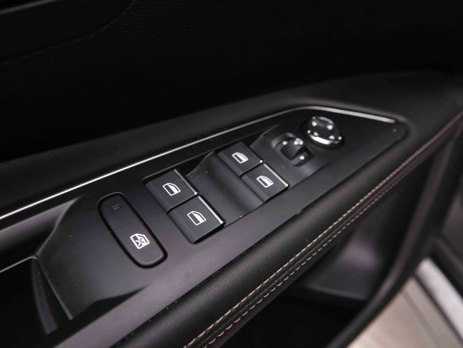 PEUGEOT_PEUGEOT_5008_2550697_23.jpg