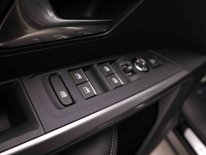 PEUGEOT_PEUGEOT_5008_2550869_23.jpg PEUGEOT_PEUGEOT_5008_2550869_23.jpg