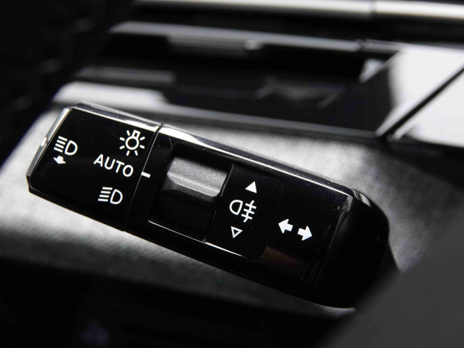 PEUGEOT_PEUGEOT_5008_2550871_18.jpg PEUGEOT_PEUGEOT_5008_2550871_18.jpg