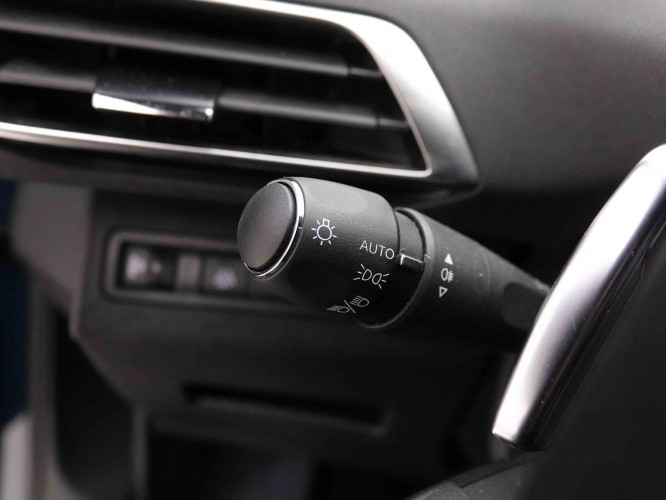 PEUGEOT_PEUGEOT_5008_2652461_16.jpg