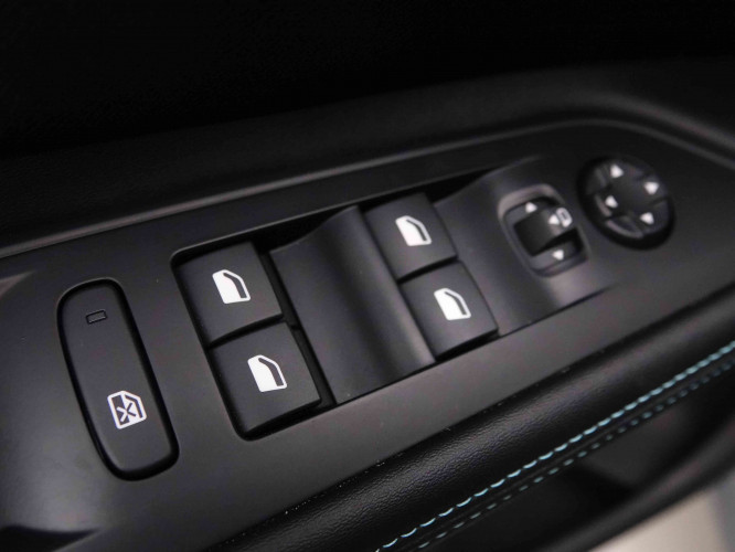 PEUGEOT_PEUGEOT_5008_2652461_19.jpg