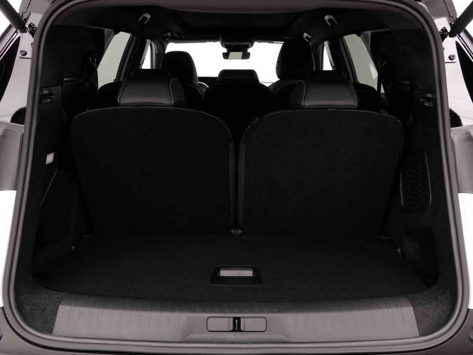 PEUGEOT_PEUGEOT_5008_2653287_5.jpg PEUGEOT_PEUGEOT_5008_2653287_5.jpg