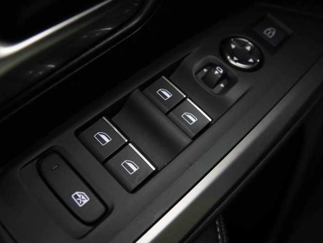 PEUGEOT_PEUGEOT_5008_2654159_21.jpg PEUGEOT_PEUGEOT_5008_2654159_21.jpg