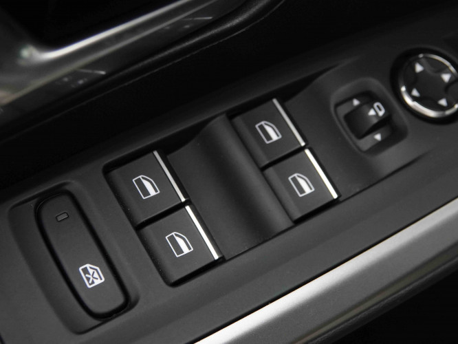 PEUGEOT_PEUGEOT_5008_2654160_21.jpg