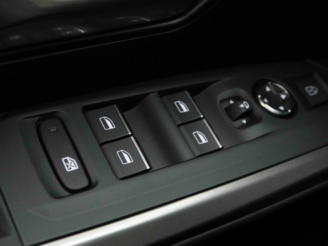 PEUGEOT_PEUGEOT_5008_2654542_22.jpg