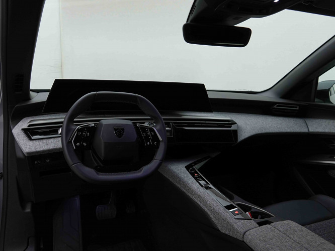 PEUGEOT_PEUGEOT_5008_2654552_7.jpg