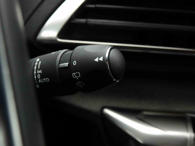 PEUGEOT_PEUGEOT_5008_2654776_17.jpg