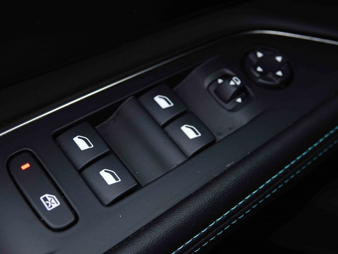 PEUGEOT_PEUGEOT_5008_2654910_24.jpg