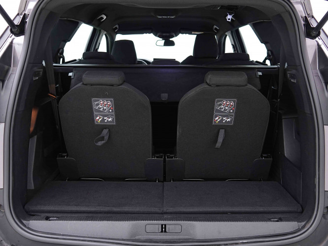 PEUGEOT_PEUGEOT_5008_2655530_5.jpg
