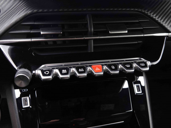 PEUGEOT_PEUGEOT_E_2008_2548608_12.jpg