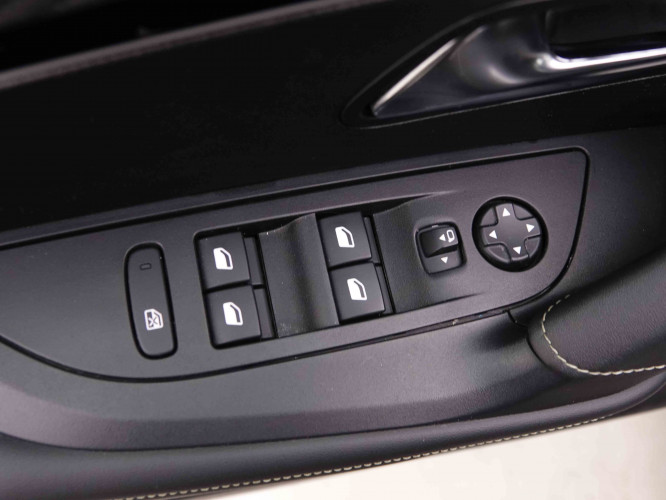 PEUGEOT_PEUGEOT_E_2008_2548609_21.jpg