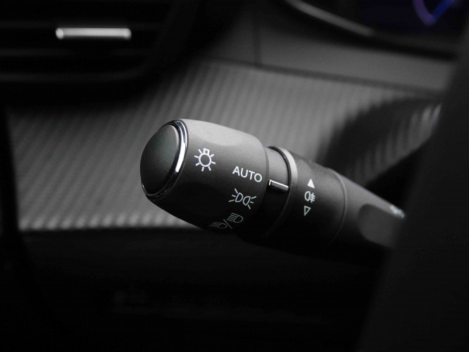 PEUGEOT_PEUGEOT_E_2008_2652306_15.jpg PEUGEOT_PEUGEOT_E_2008_2652306_15.jpg