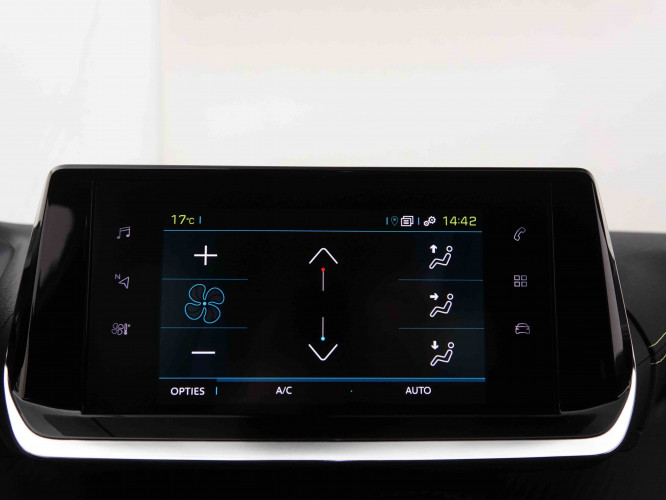 PEUGEOT_PEUGEOT_E_208_2550757_12.jpg PEUGEOT_PEUGEOT_E_208_2550757_12.jpg