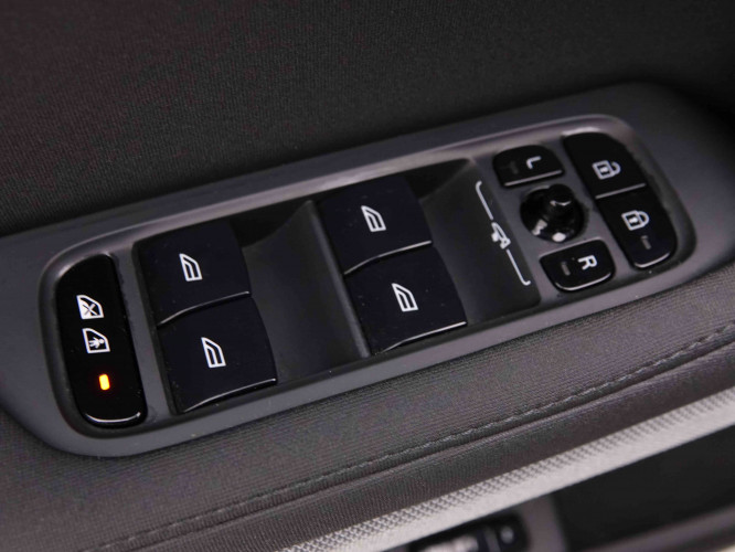 POLESTAR_POLESTAR_2_2651897_19.jpg POLESTAR_POLESTAR_2_2651897_19.jpg