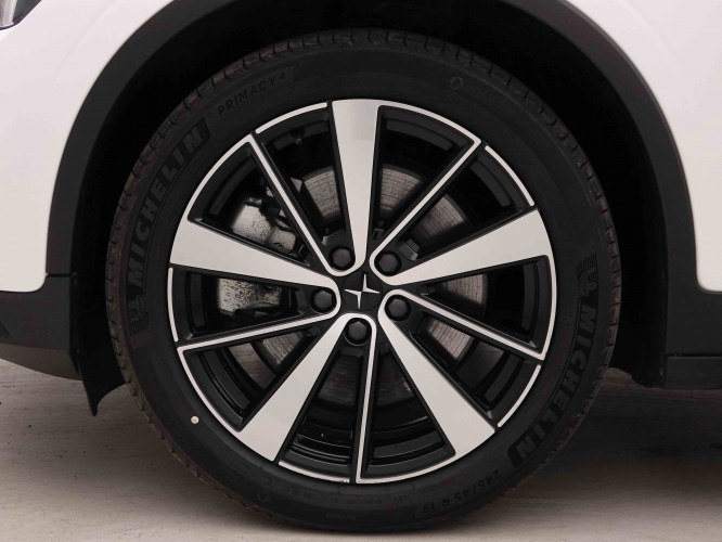 POLESTAR_POLESTAR_2_2653162_25.jpg