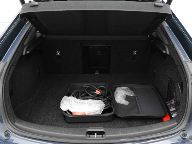 POLESTAR_POLESTAR_2_2653702_5.jpg