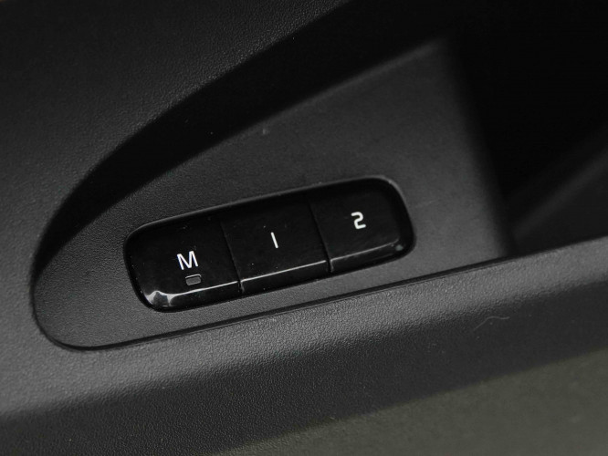 POLESTAR_POLESTAR_2_2653707_19.jpg