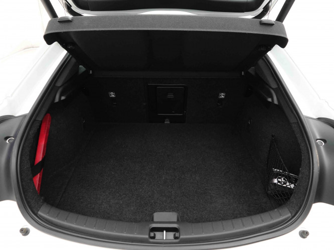 POLESTAR_POLESTAR_2_2653707_5.jpg