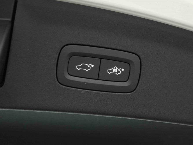 POLESTAR_POLESTAR_2_2653707_6.jpg