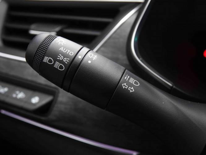 RENAULT_RENAULT_ARKANA_2550011_17.jpg RENAULT_RENAULT_ARKANA_2550011_17.jpg