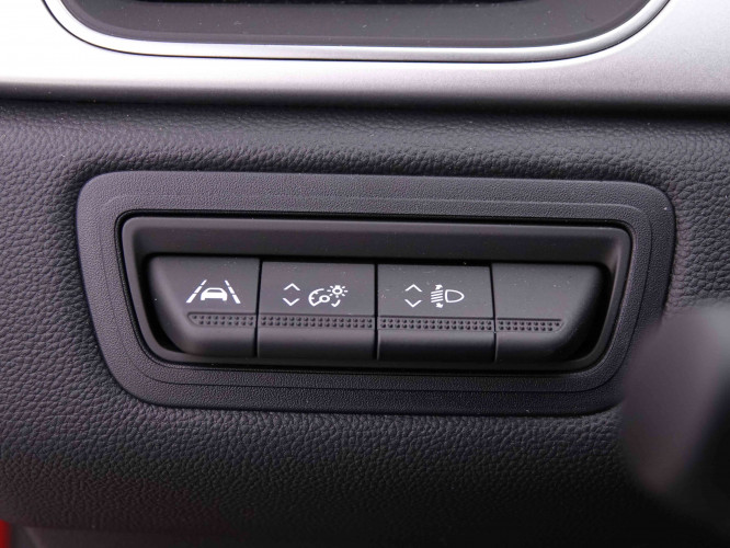 RENAULT_RENAULT_CAPTUR_2547371_8.jpg