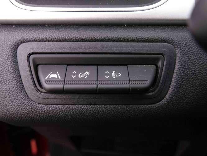 RENAULT_RENAULT_CAPTUR_2547375_8.jpg