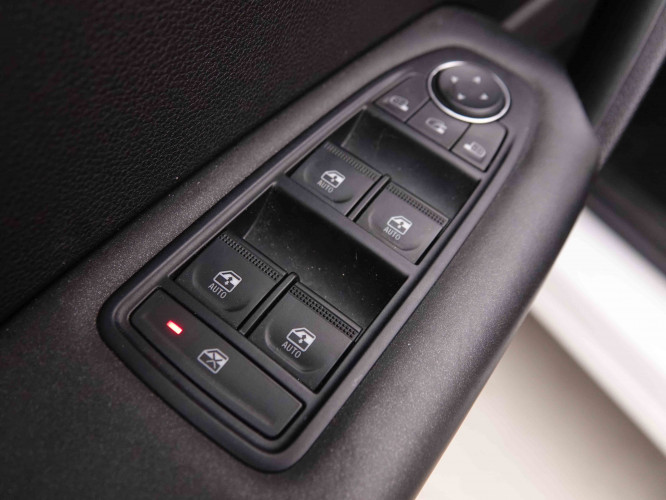 RENAULT_RENAULT_CAPTUR_2550730_20.jpg