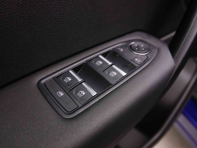 RENAULT_RENAULT_CAPTUR_2550847_19.jpg