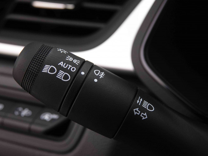 RENAULT_RENAULT_CAPTUR_2550848_15.jpg