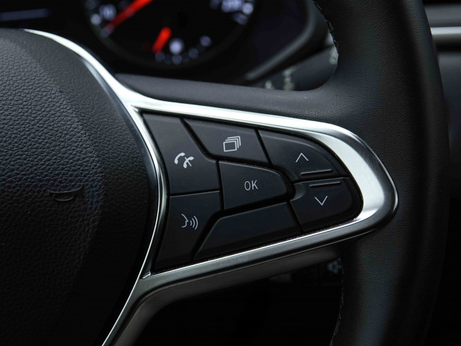 RENAULT_RENAULT_CAPTUR_2655806_18.jpg RENAULT_RENAULT_CAPTUR_2655806_18.jpg