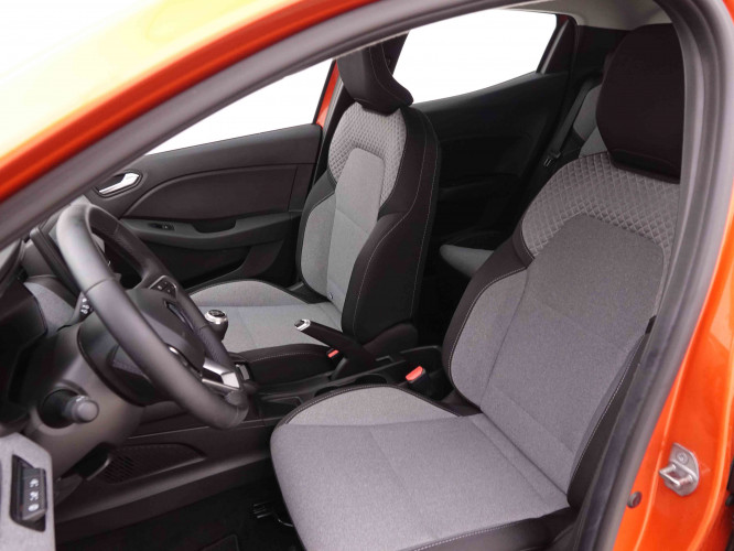 RENAULT_RENAULT_CLIO_2547534_6.jpg
